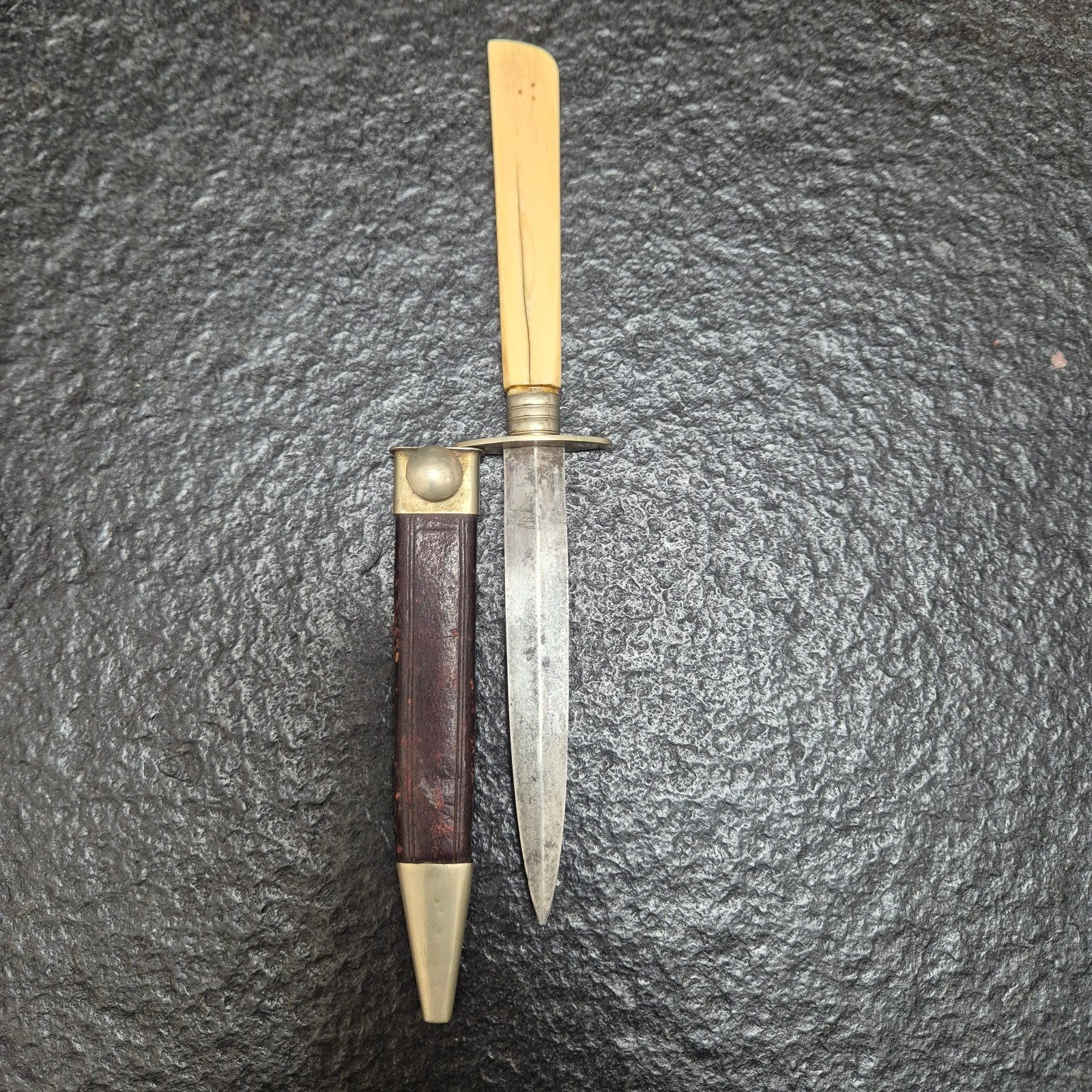 Couteau ww1 en os
