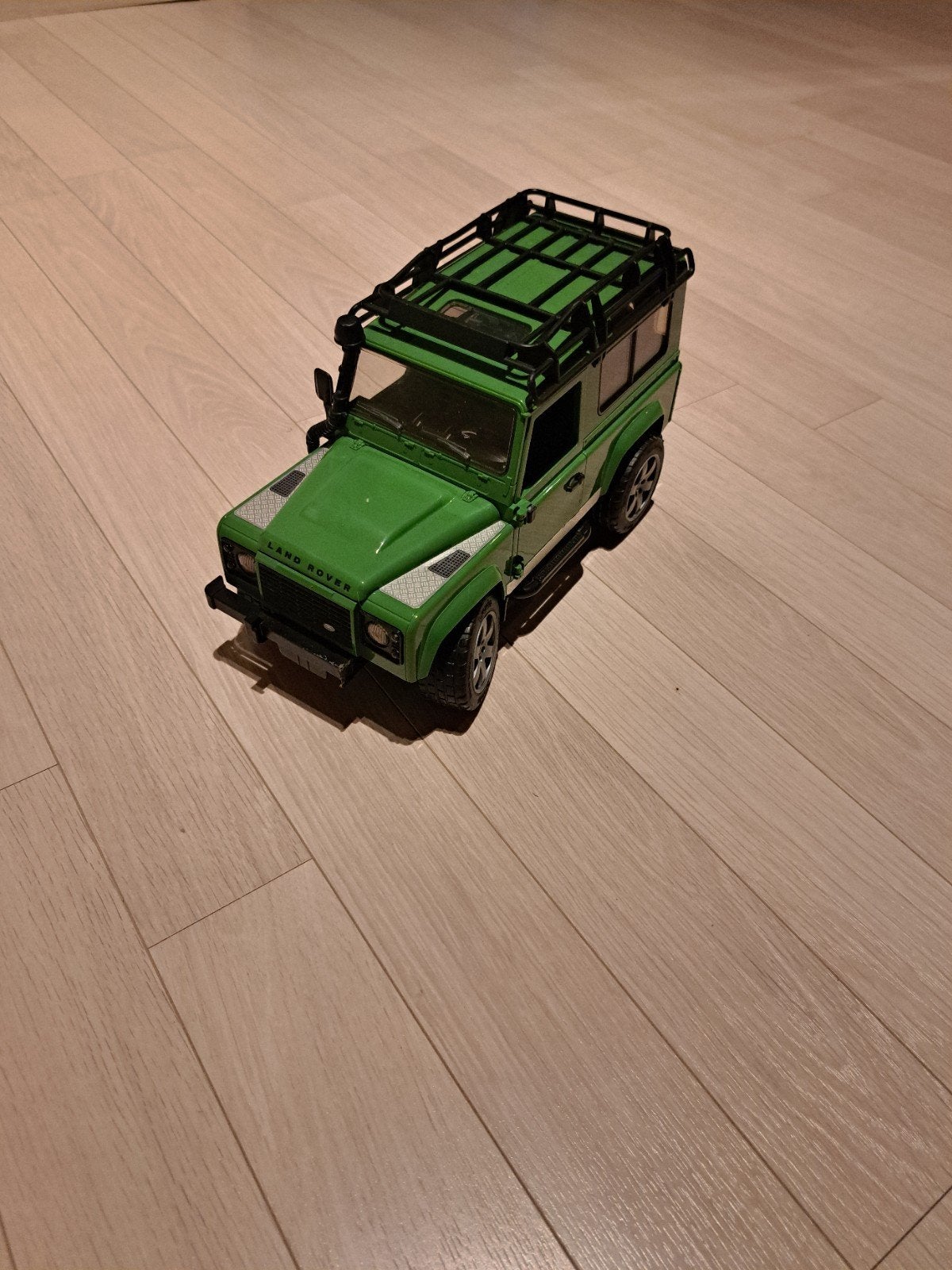 Land Rover Defender - Bruder, Enlèvement
