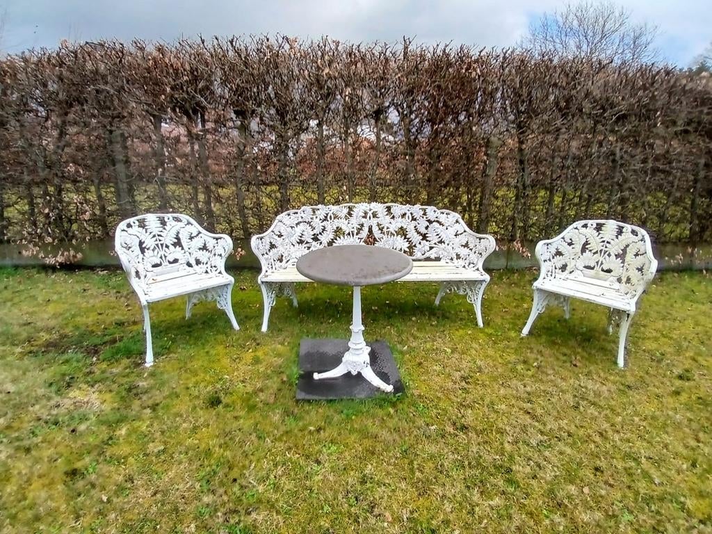 Set de jardin en fonte blanche (table, canapé et 2 chaises), Jardin & Terrasse, Enlèvement, Utilisé