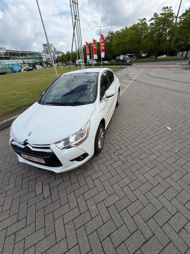 Citroen DS4 essence, Auto's, Citroën, Voorwielaandrijving, Euro 5, Wit, Elektrische ramen
