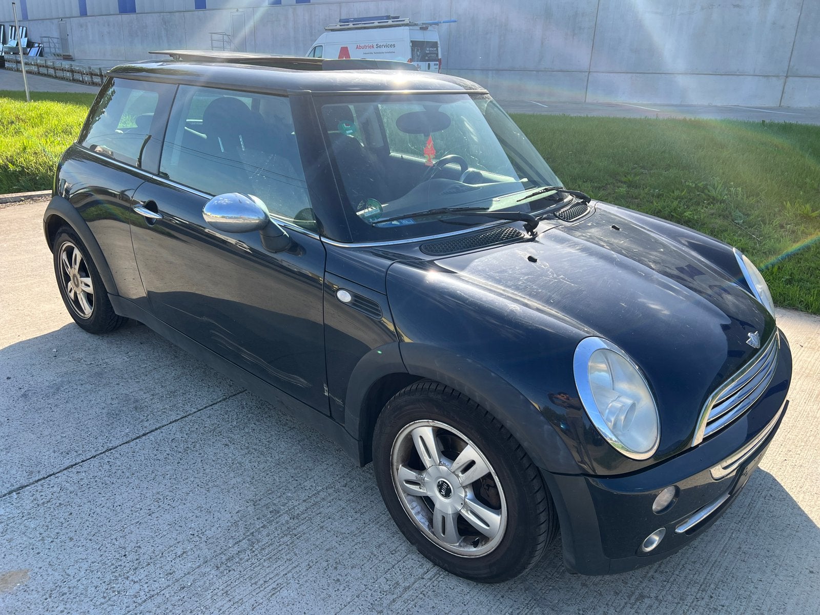 Mini Cooper    1.6 Essnece, Bedrijf, Handgeschakeld, Cooper, 3 deurs