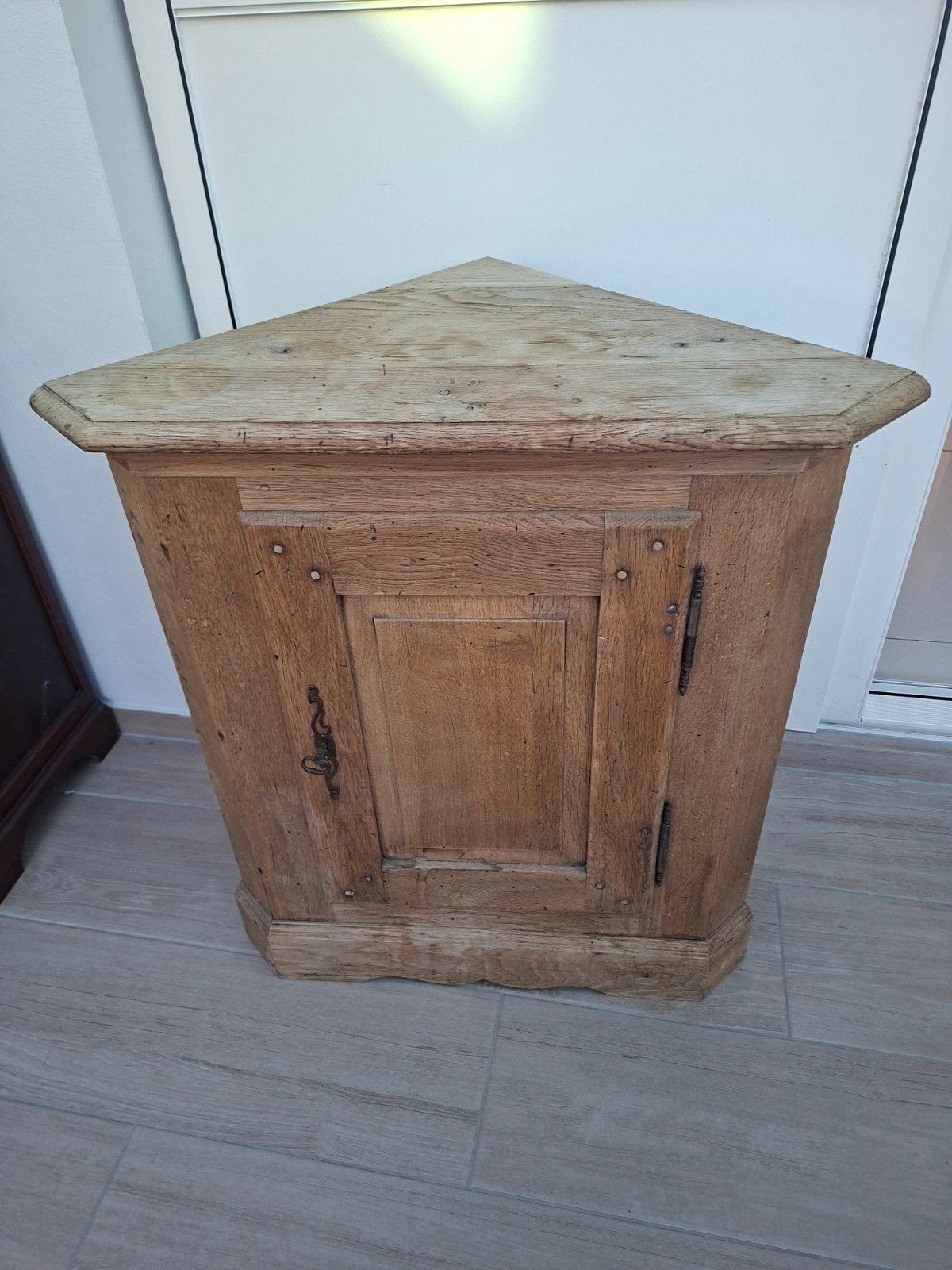 hoekkast hout, Ophalen