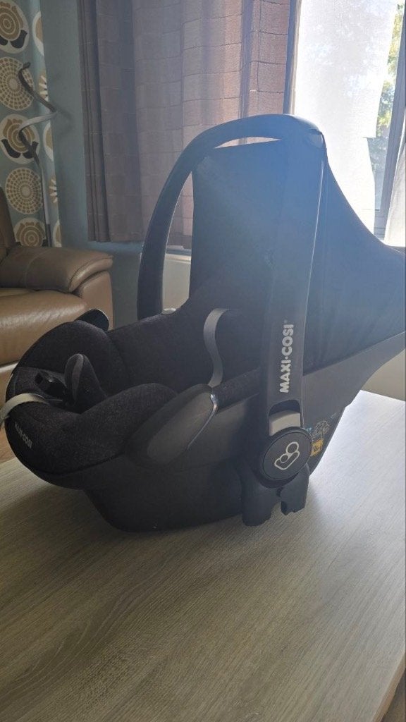 Maxi-Cosi Pebble Plus + 2wayFix ISOFIX base, Mode veille, Enlèvement, Utilisé, Isofix