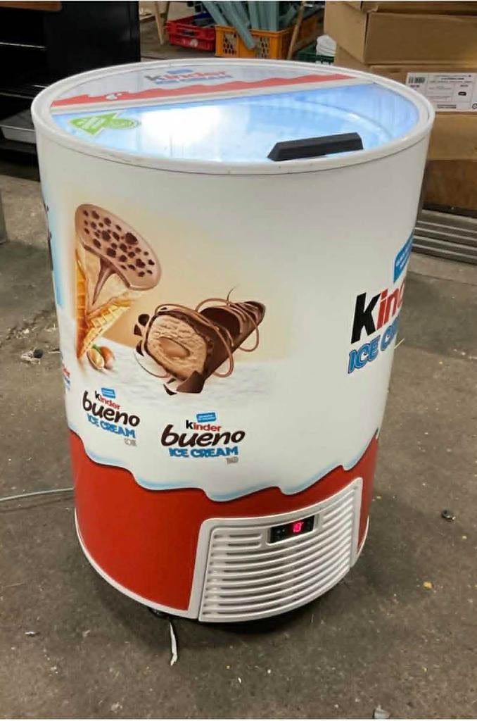 ijsvriezer / display freezer met Kinder Bueno branding., Enlèvement, Comme neuf