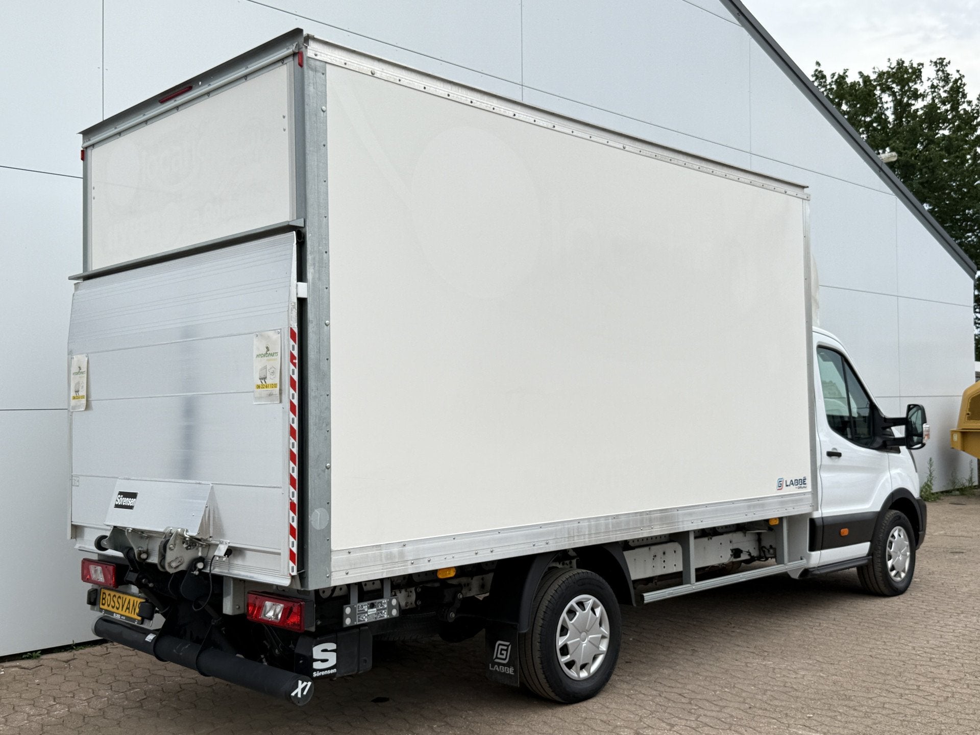 Ford Transit 2.0 TDCI 130PK Laadklep Airco Bakwagen Cruise C, Auto's, Zwart, 4 cilinders, Wit, Ford