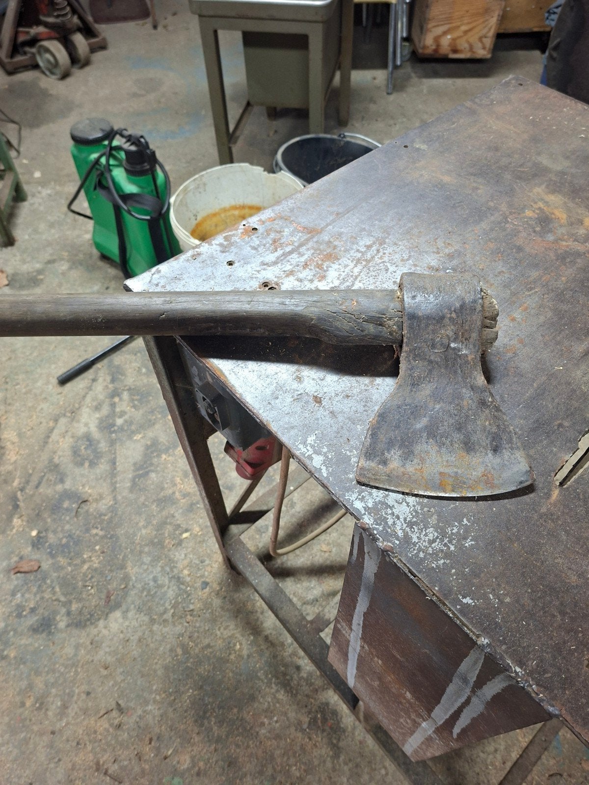 Oud gesmeed bijl, Antiek en Kunst, Antiek | Gereedschap en Instrumenten, Ophalen