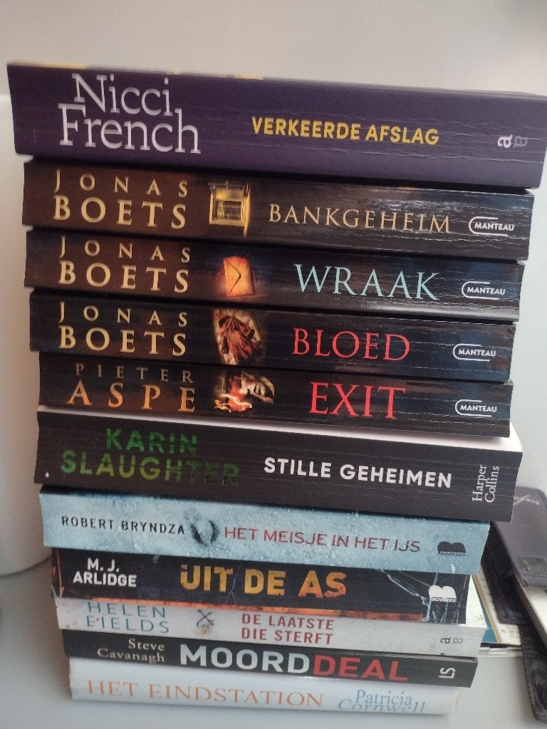 thrillers, Ophalen, Zo goed als nieuw