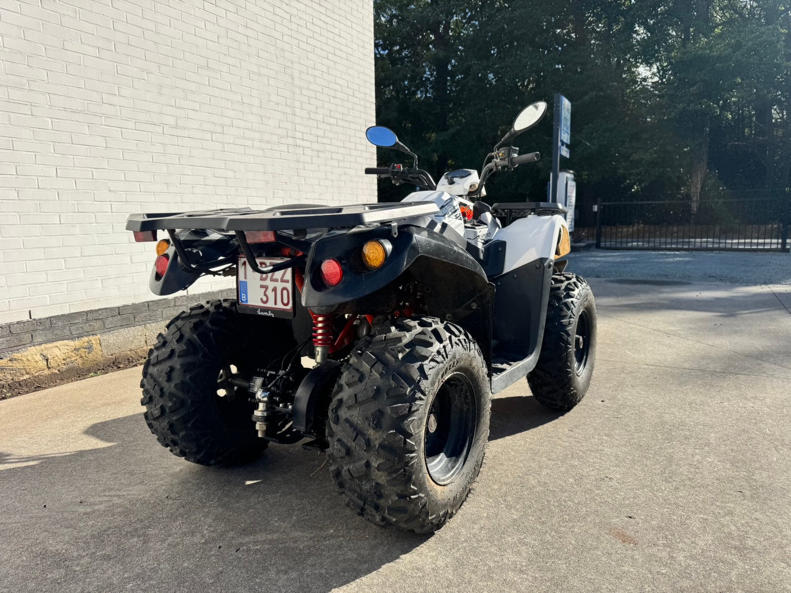 Kayo au200, Motoren, 11 kW of minder, 176 cc, 1 cilinder
