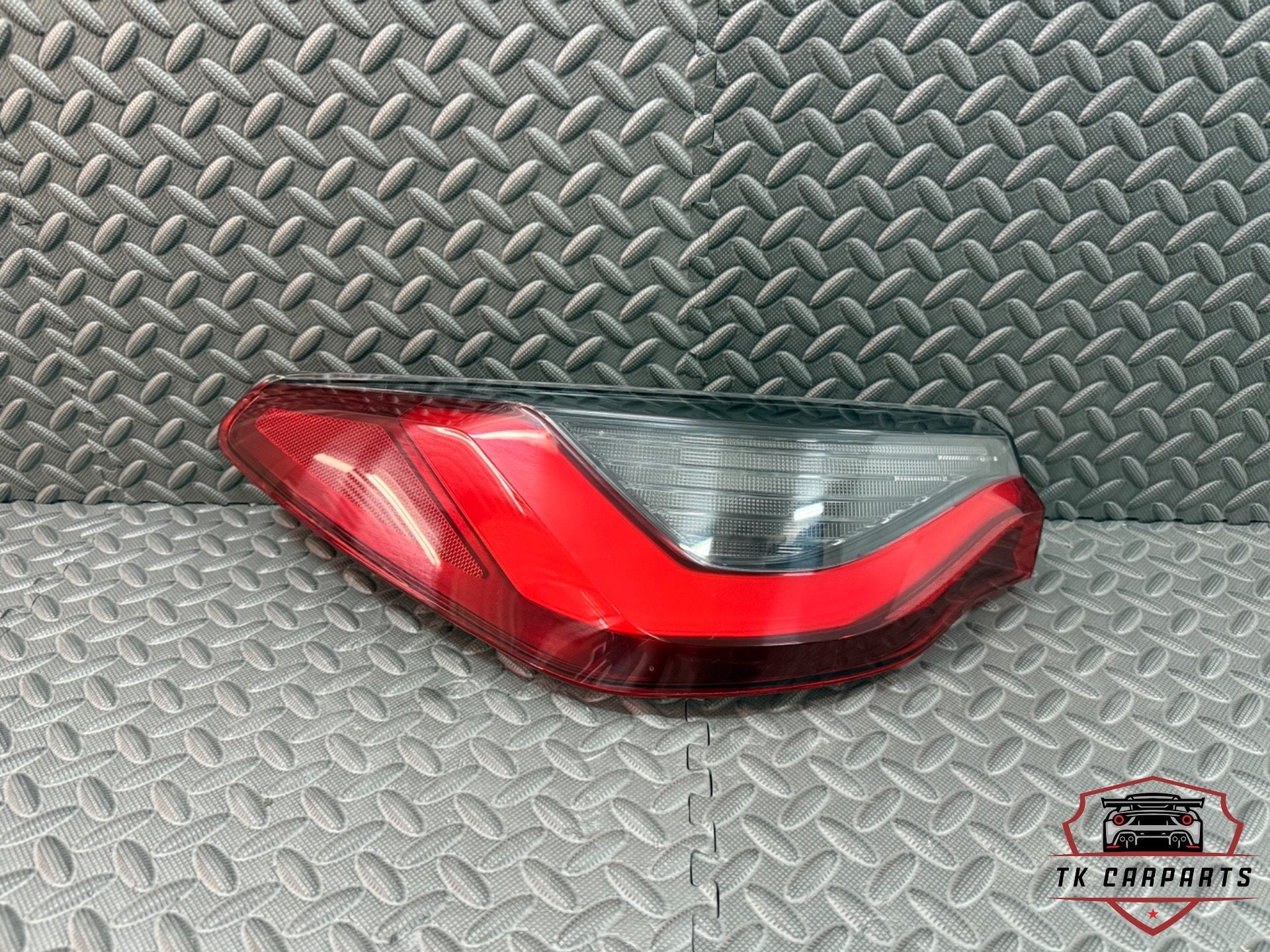 Bmw 4serie g22/g23/g24/g26 led achterlicht links, Petuelring 130
80788  Munich, DE, Info@bmw.de, Nieuw, BMW