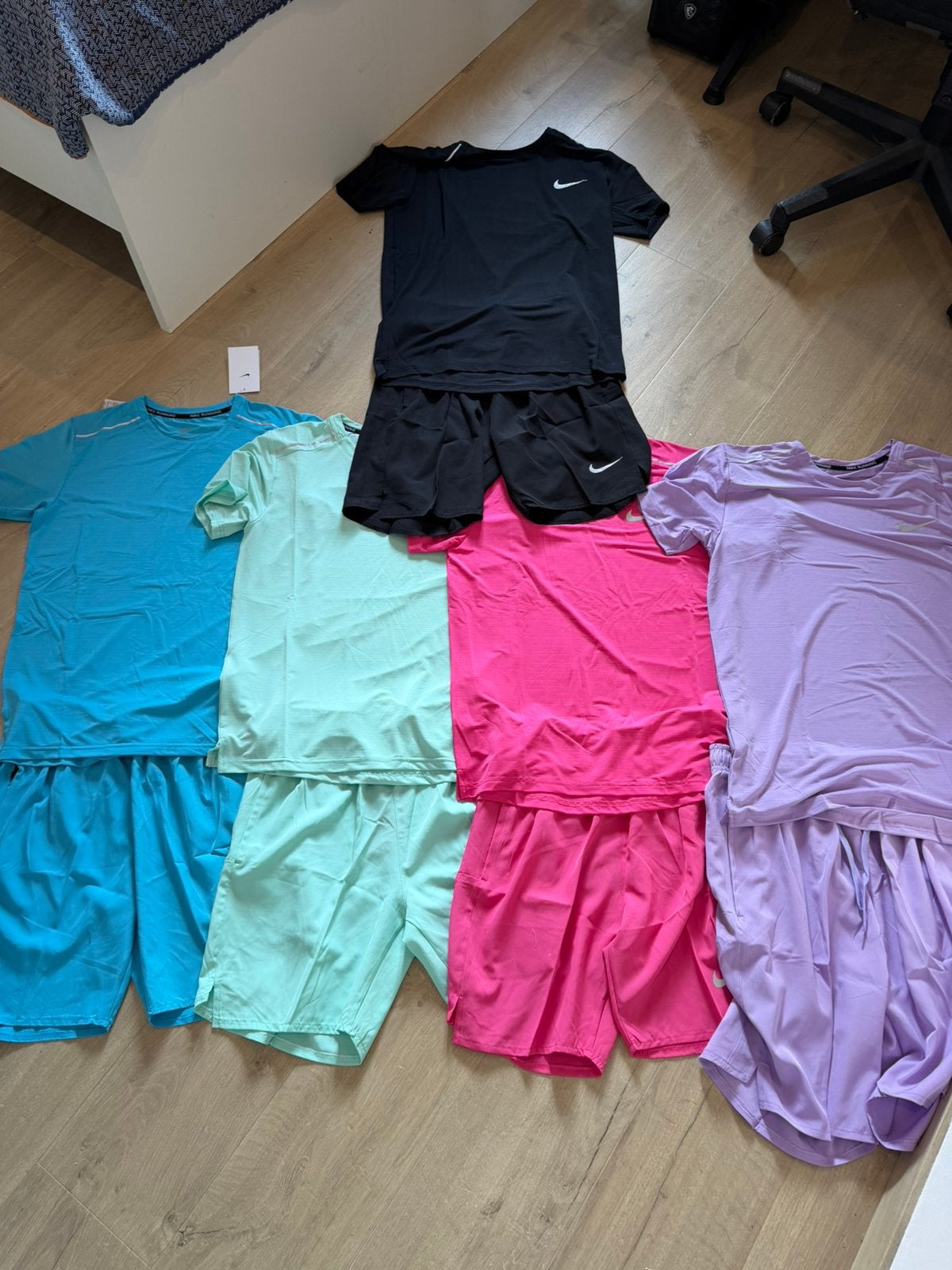 Nike-set, Ophalen, Nieuw