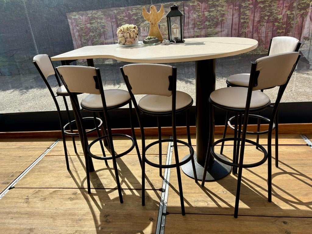 hoge tafel met 5 stoelen, Enlèvement, Utilisé