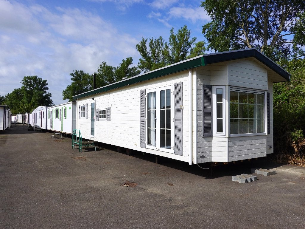 Spiegelchalets en caravans met gespiegelde indeling te koop, Caravans en Kamperen, Stacaravans, Tot en met 6