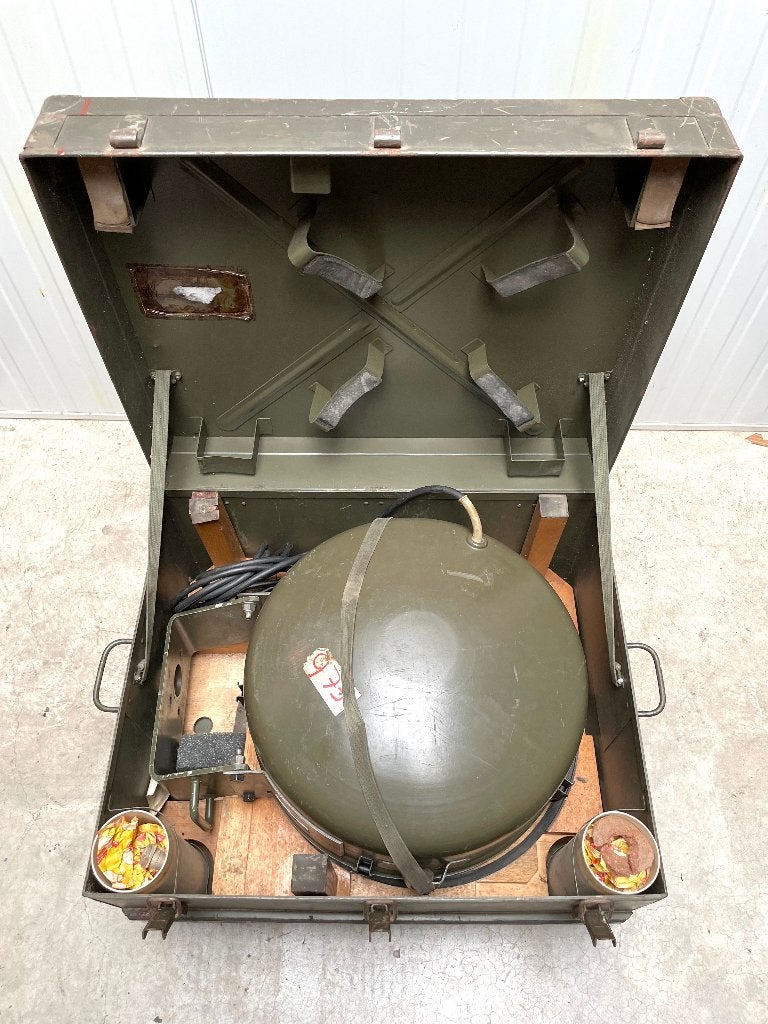 ZOEKLICHT schijnwerper met kist AMX-13 tank Koude Oorlog, Ophalen of Verzenden, Landmacht, Overige typen