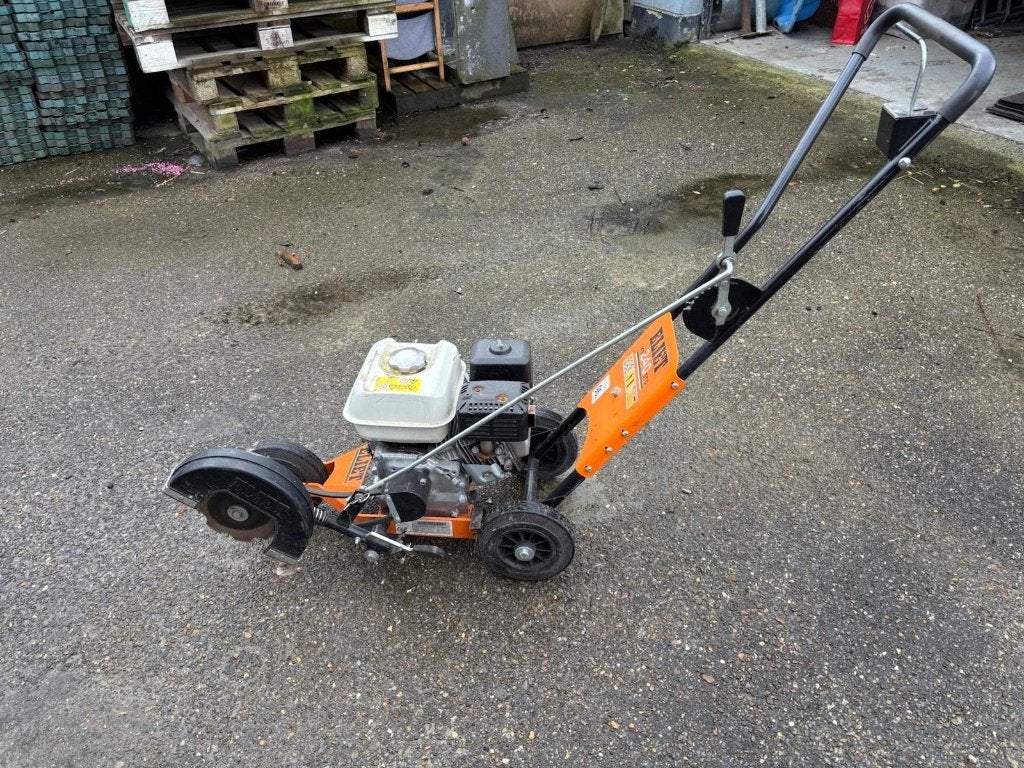 Kantenmaaier, Tuin en Terras, Grastrimmers, Ophalen, Gebruikt, Benzine, Eliet