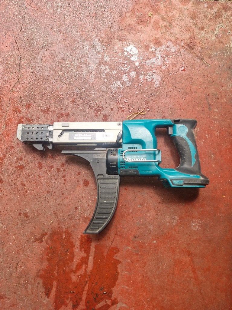 Makita gyproc vismachine, Doe-het-zelf en Bouw, Ophalen, Zo goed als nieuw