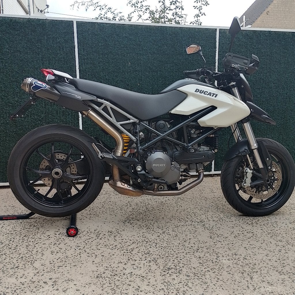 DUCATI HYPERMOTARD 796, Occasion, Plus de 35 kW, 2 cylindres, Particulier