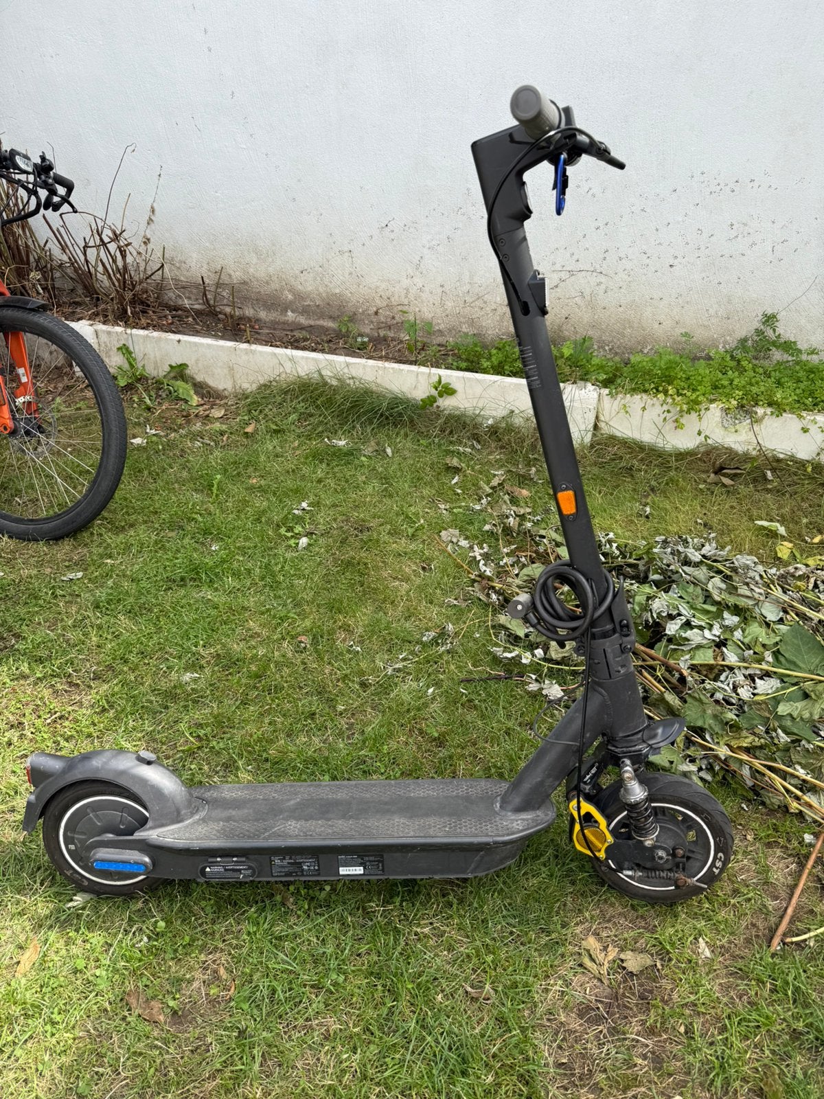 Ninebot G30 Max avec kit Shark, Vélos & Vélomoteurs, Trottinettes, Enlèvement, Utilisé, Step électrique (E-scooter)