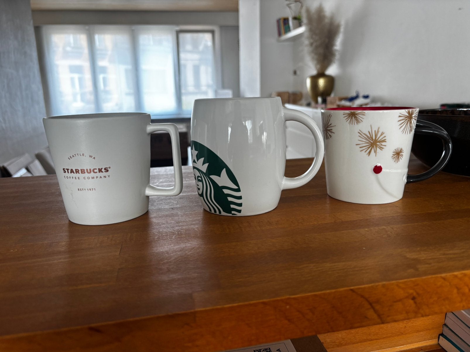 Starbucks tassen, Ophalen, Zo goed als nieuw