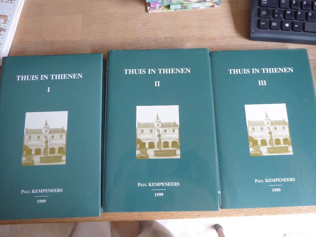 Thuis in Tienen  een handig boek voor uw  stamboom, Neuf, 17e et 18e siècles, Enlèvement, Paul Kempeneers