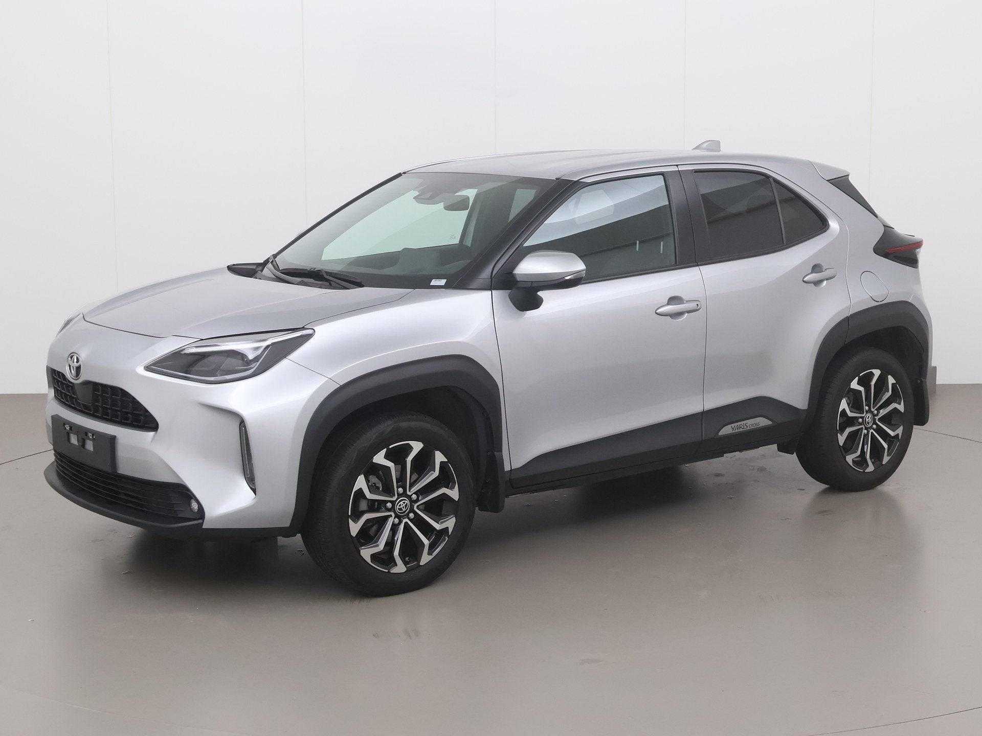 Toyota Yaris Cross vvt-i dynamic plus 125 AT, Argent ou Gris, Achat, 135 g/km, Entreprise