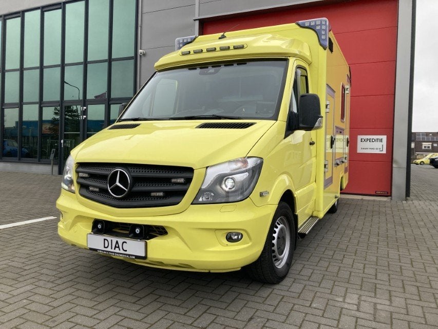 Mercedes-Benz 319 CDI Ambulance Container, Achat, 2987 cm³, Euro 6, Entreprise
