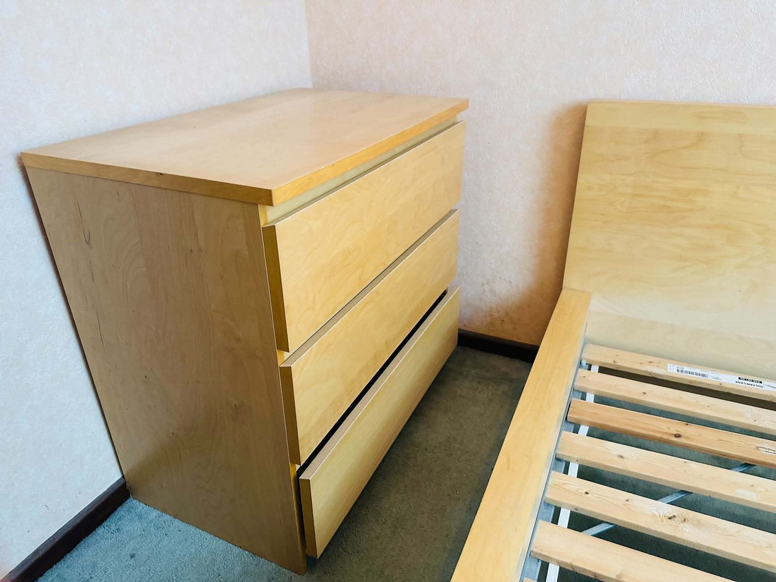 Ensemble chambre IKEA – Lit 140x200 cm + commode 3 tiroirs, Enlèvement, Utilisé, Bois