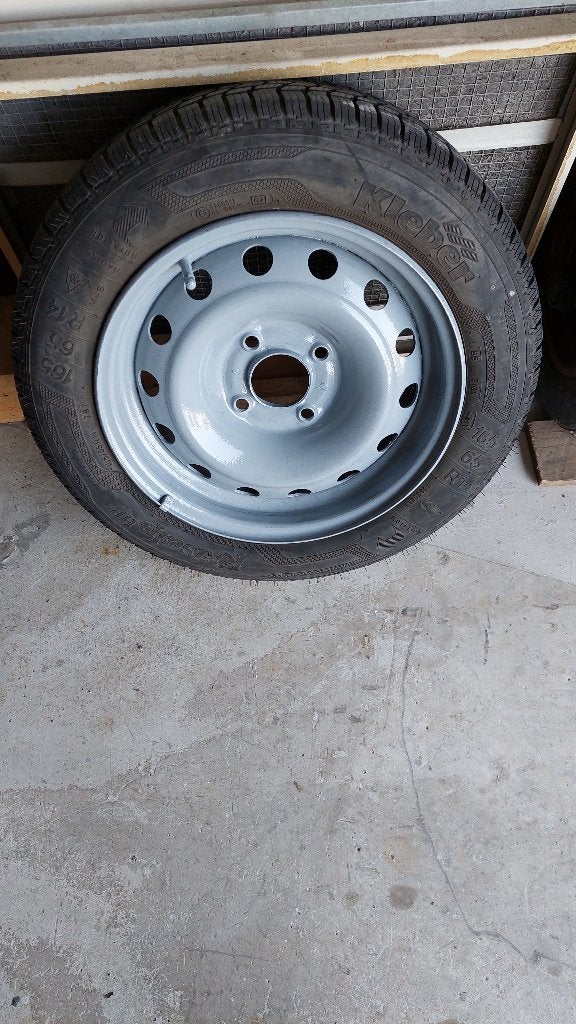 2  nieuwe banden compleet, Auto diversen, Aanhangwagen-onderdelen, Ophalen, Nieuw