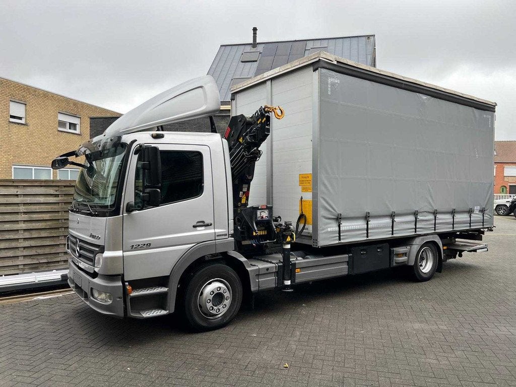 Mercedes - Atego 1229 RL/11.9 - Truck - 2010, Auto's, Overige brandstoffen, Mercedes-Benz, Bedrijf, Te koop