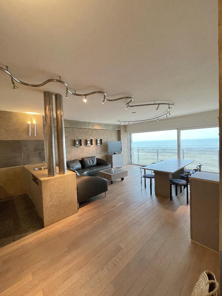 Modern appartement met zeezicht in Oostduinkerke, Immo, 50 m² of meer, Provincie West-Vlaanderen