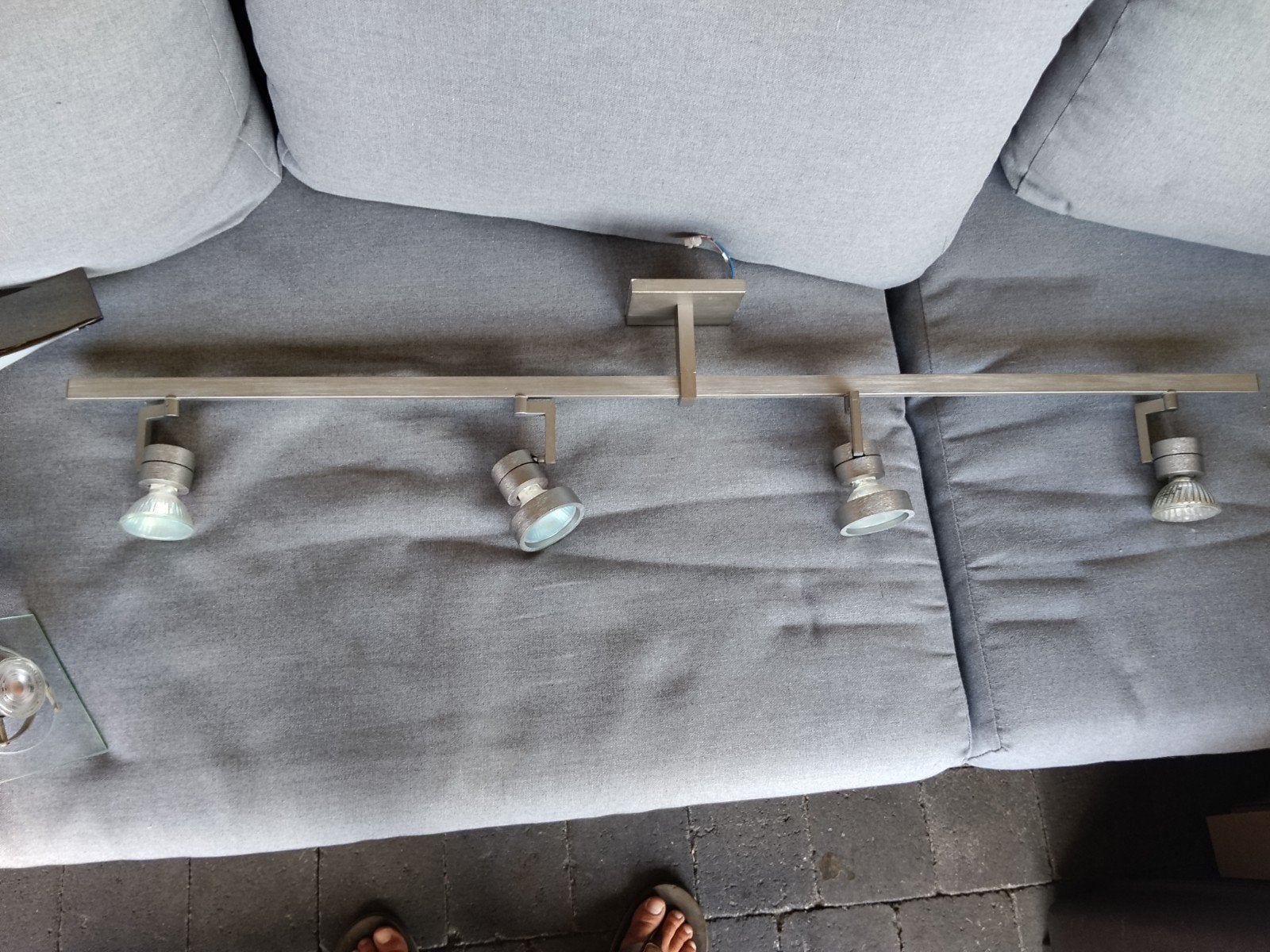 Spot met 2 lampen, Ophalen