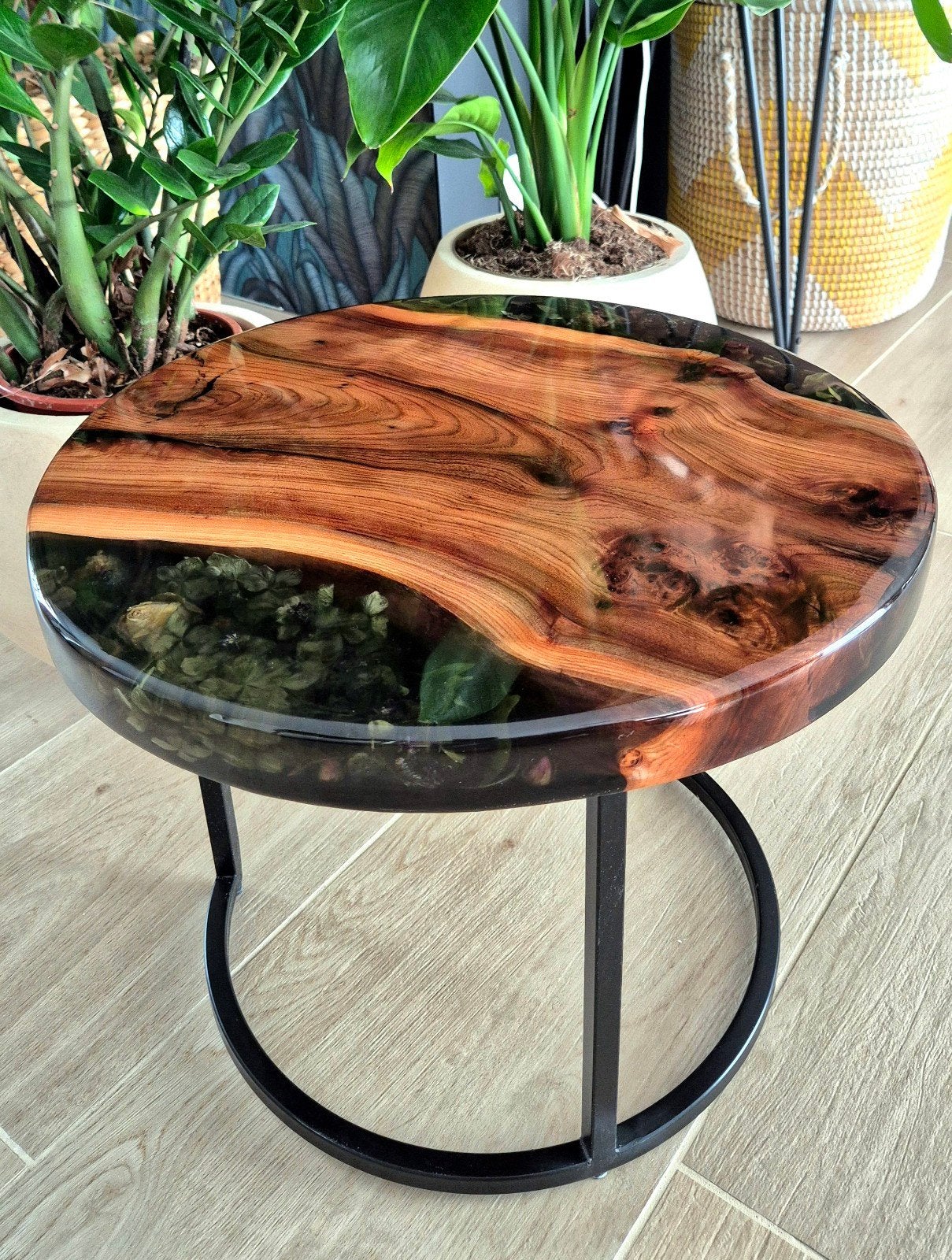 Table d'appoint Bois d'orme et epoxy, Huis en Inrichting, Tafels | Salontafels, Ophalen