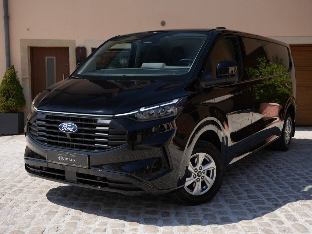 Ford Transit Custom Fourgon 300L Limited 2.0 EcoBlue 170 AT8, Auto's, 4 cilinders, 2500 kg, Zwart, Bedrijf