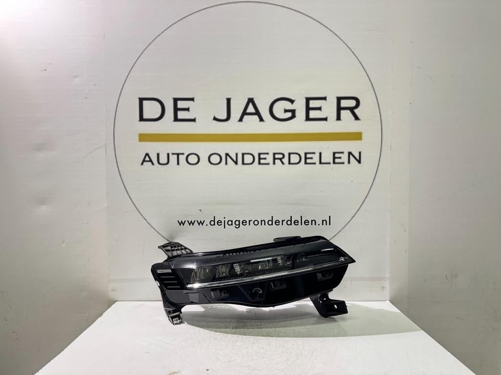 RENAULT MEGANE E-TECH LED KOPLAMP RECHTS 260105882R 2022-, Renault Group, Gebruikt, Contact.group@renault.com, Renault
