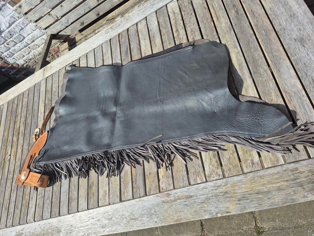 Western show chaps - zeer goede staat, Dieren en Toebehoren, Paardrijkleding, Zo goed als nieuw, Dames, Western, Ophalen of Verzenden