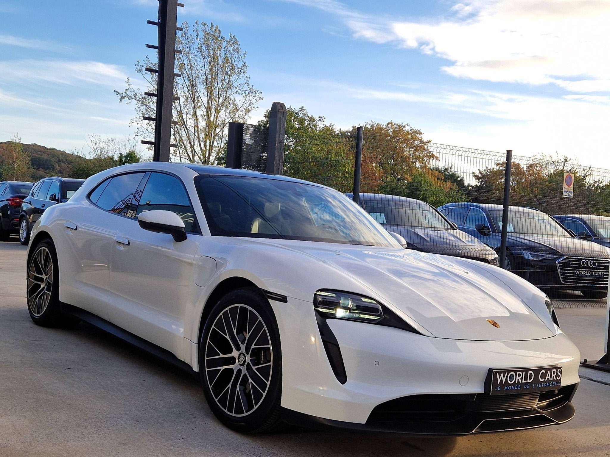 Porsche Taycan Sport Turismo - TVAC/BTW*IN - DOUBLE ECRAN -, Cuir, Ordinateur de bord, Achat, 381 ch