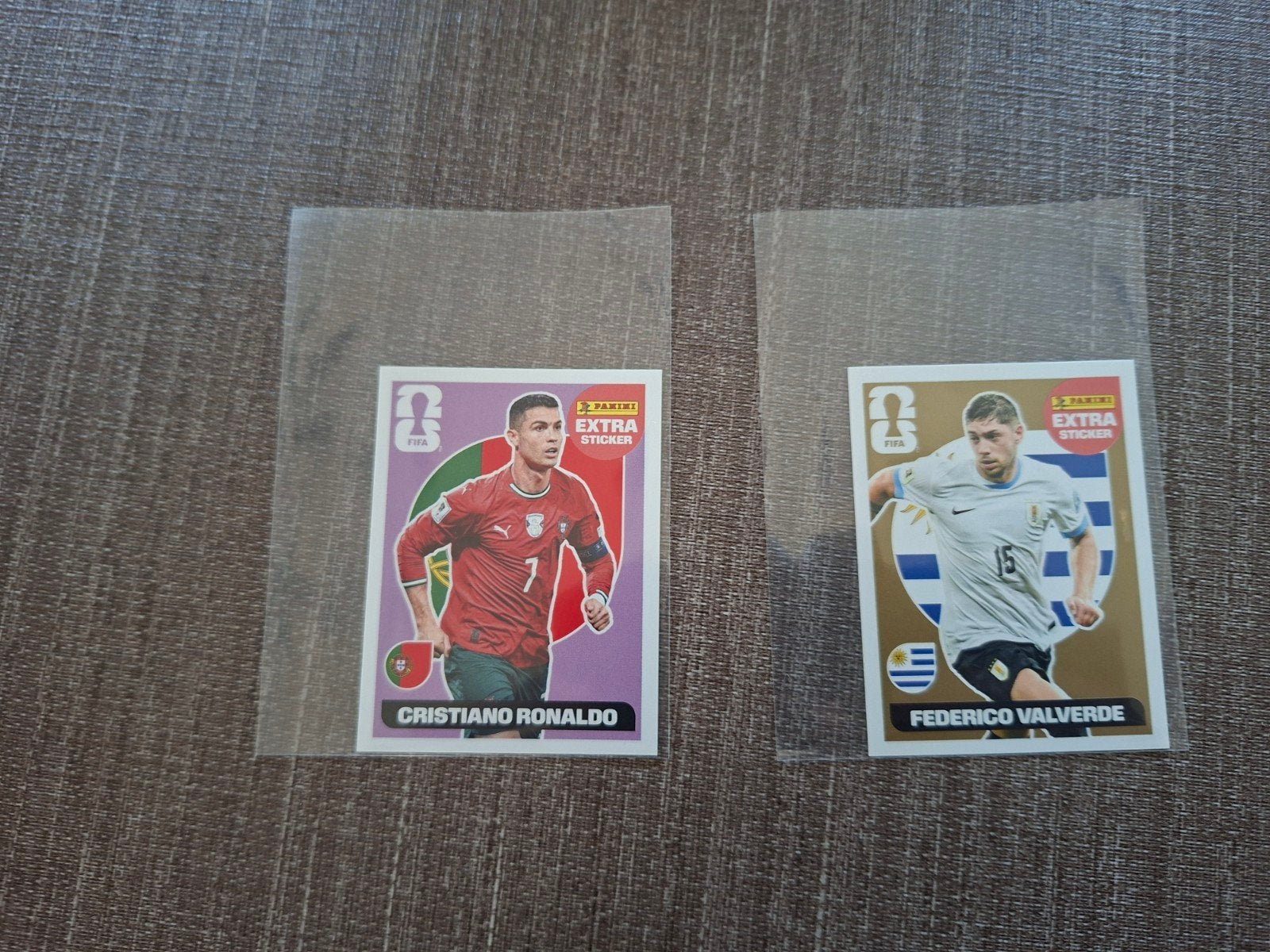 2 extra stickers Cristiano Ronaldo en Federico Valverde, Hobby en Vrije tijd, Ophalen