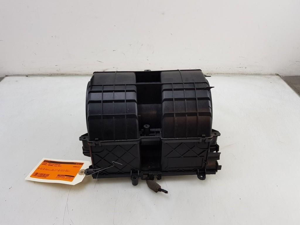 KACHEL VENTILATORMOTOR Renault Megane III Grandtour (KZ), Gebruikt, Renault