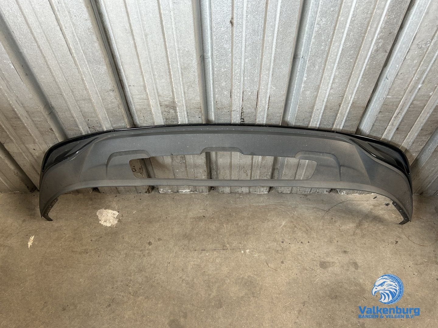 Originele Audi Q8 SQ8 4M8 Achter bumper Trim 4M8807521 Y9T, Gebruikt, -, -, Ophalen of Verzenden