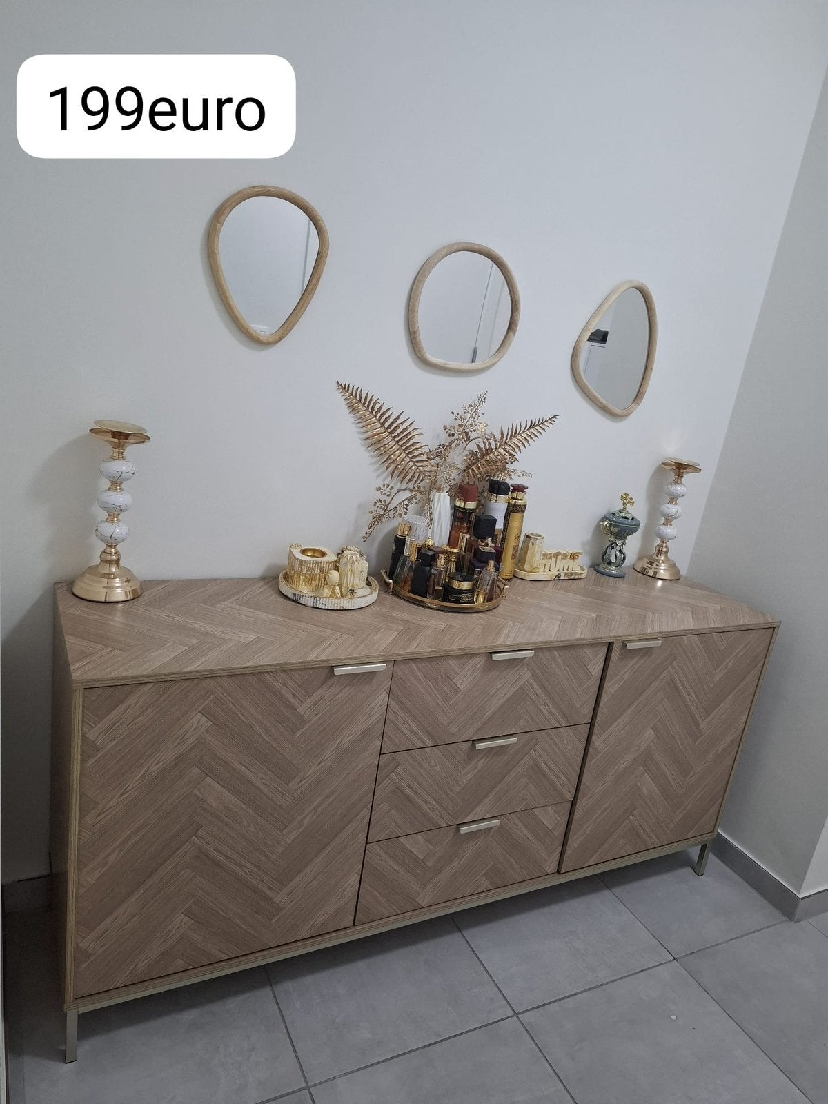 Buffet design effet chevrons, Maison & Meubles, Armoires | Buffets, Enlèvement, Comme neuf