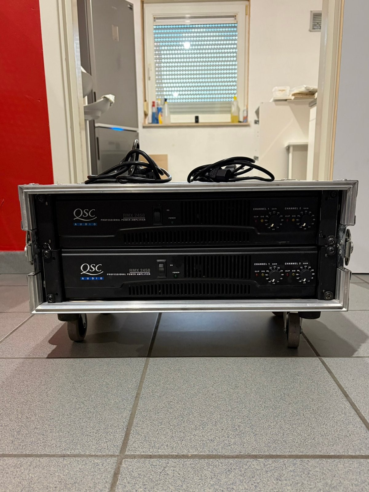 QSC RMX 2450 A, Enlèvement, Comme neuf