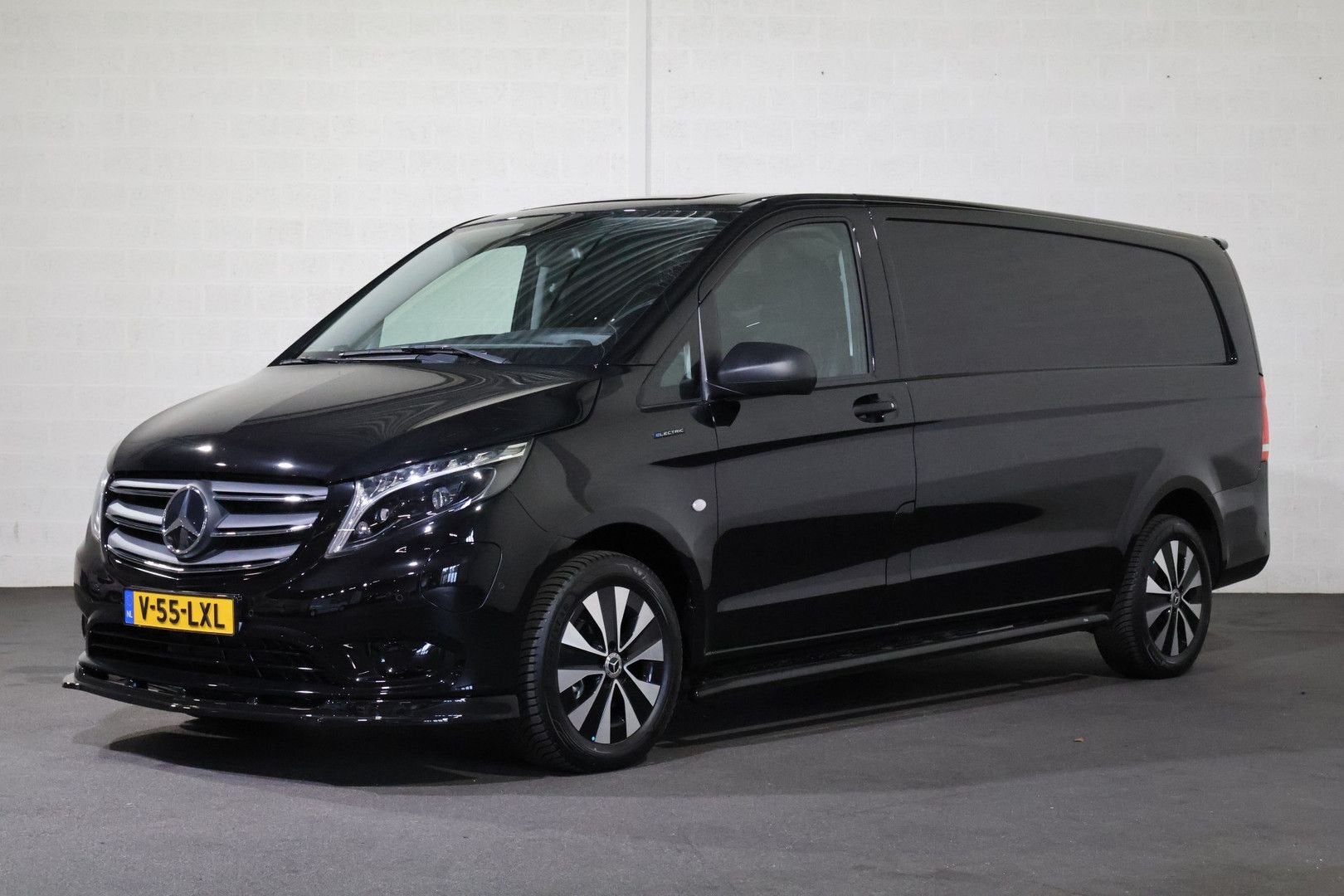 Mercedes-Benz eVito 112 L3 60 kWh Led Black Line, Automaat, Electronic Stability Program (ESP), Zwart, Mercedes-Benz