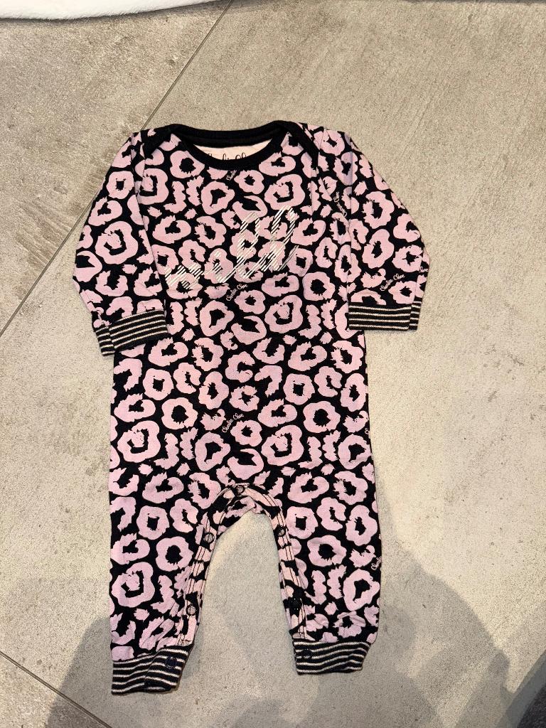 Grenouillère Charlie Choe noir et rose, Kinderen en Baby's, Babykleding | Maat 62, Nacht- of Onderkleding, Jongetje of Meisje