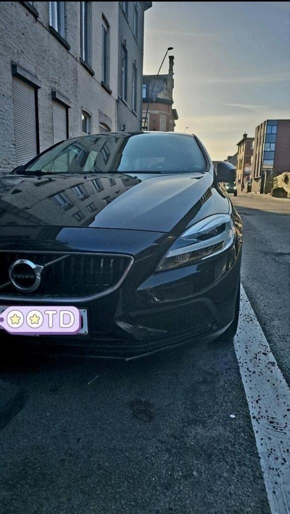 Volvo V40 D2 — 12/2017 — 42,430 km, Auto's, Volvo, Voorwielaandrijving, Stof, 4 cilinders, Airbags