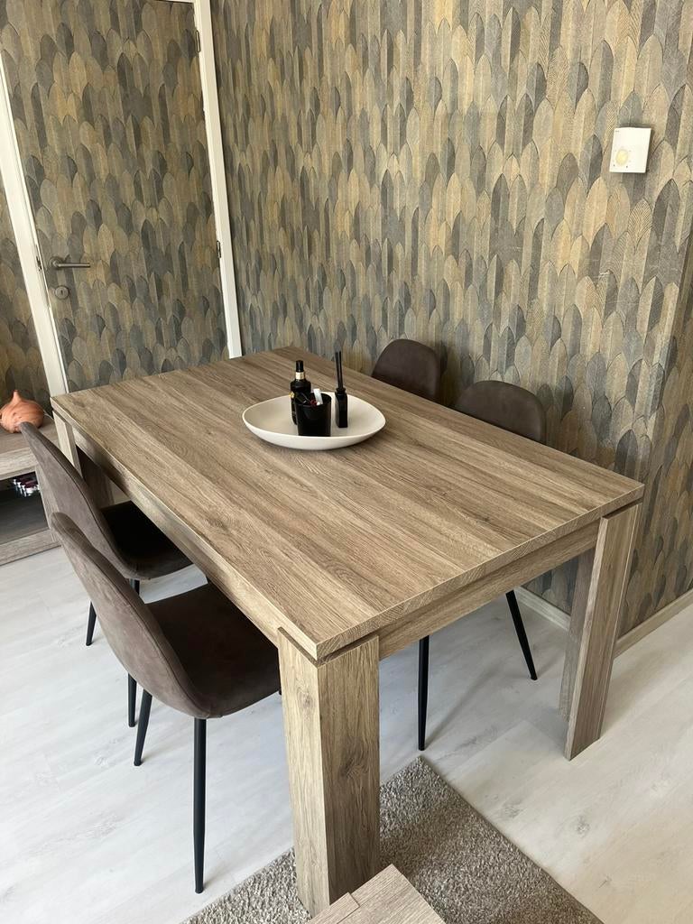 Stijlvolle eettafel met 4 stijlvolle stoelen, Enlèvement, Comme neuf