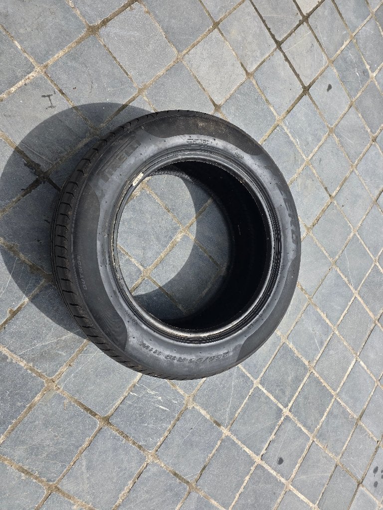 4 Pneus SUV Perelli P ZERO 255/55 R19 111W, Autos : Pièces & Accessoires, 255 mm, Pneus été, Pneu(s), Utilisé