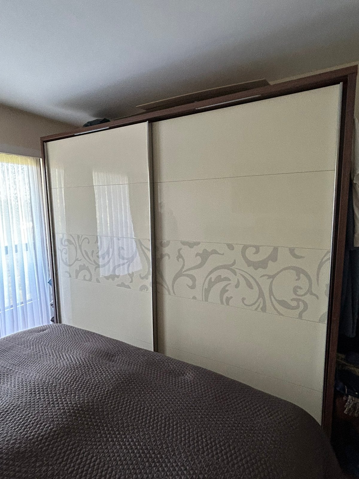 A donner gratuitement grande armoire garde-robe beige brun, Enlèvement, Comme neuf