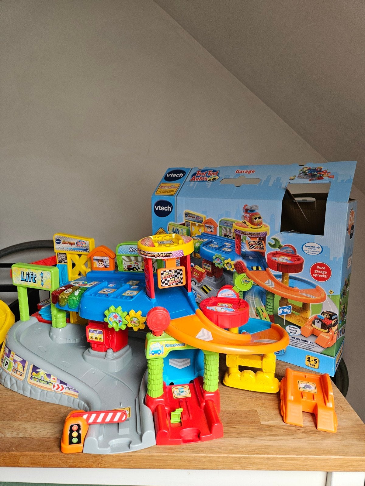 Vtech Toet Toet Auto's - garage, Enlèvement, Comme neuf, 6 mois à 2 ans