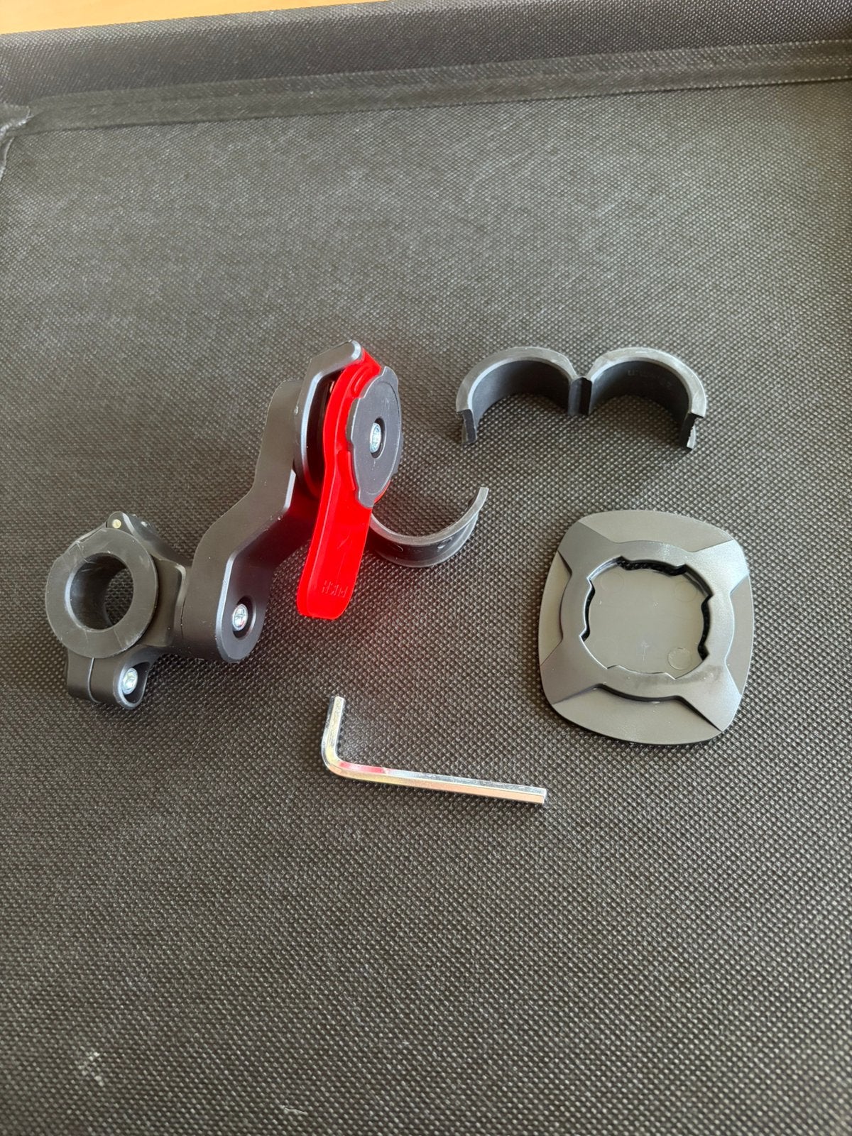 Support de type quadlock, Enlèvement ou Envoi, Comme neuf
