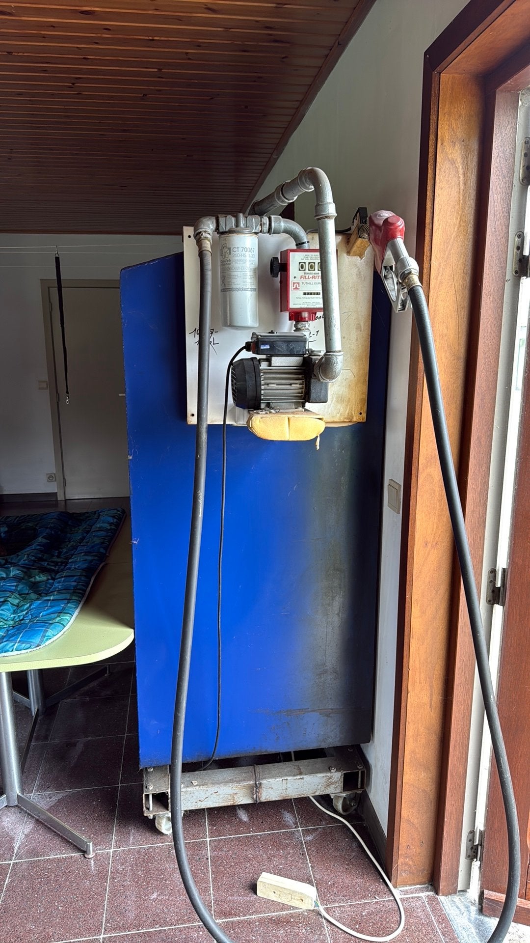 MAZOUTTANK 1200 litres à double paroi sur roues, Enlèvement, Utilisé