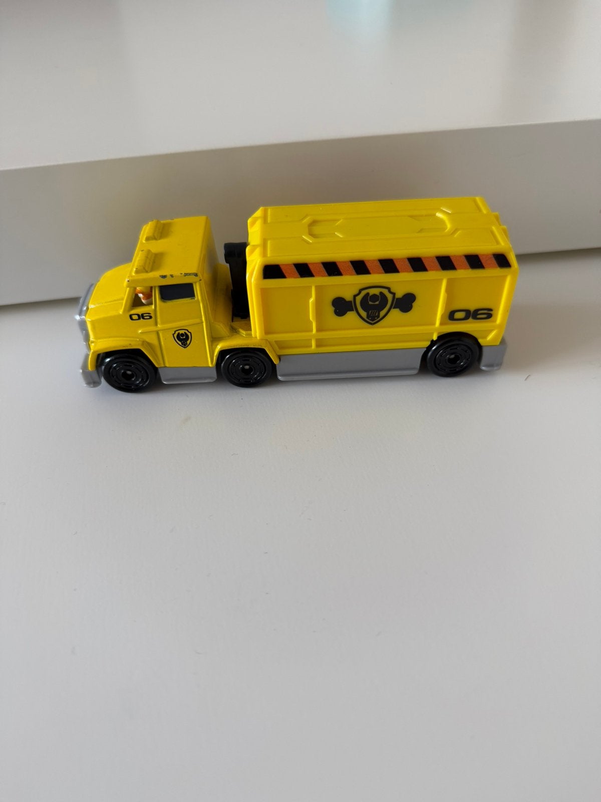 Paw patrol kleine auto, Ophalen, Zo goed als nieuw